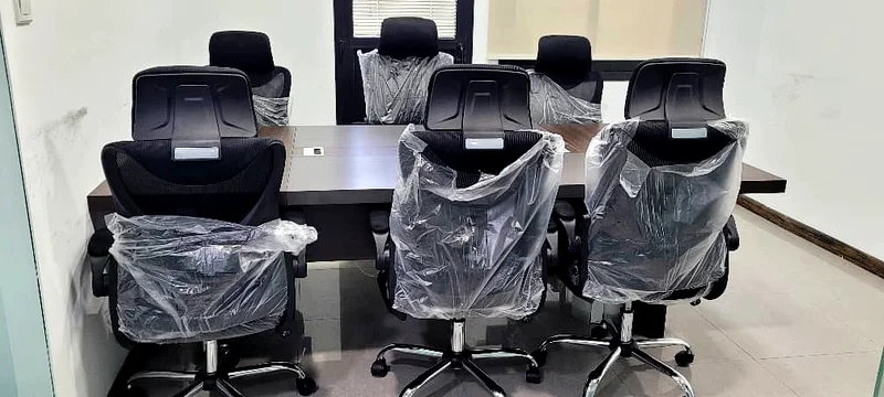 أفضل مركز أعمال مرخص في الشارقة - بجانب برج الساعة مع إطلالات أيقونية64057361544322114