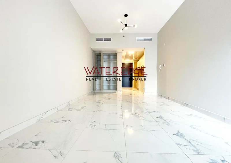 Large Layout | Balcony | Vacant64147189984258110