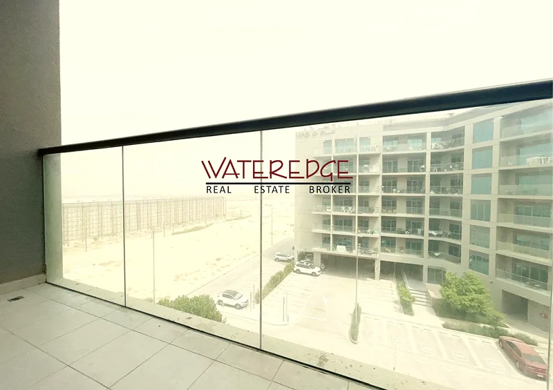 Large Layout | Balcony | Vacant64147189984258112