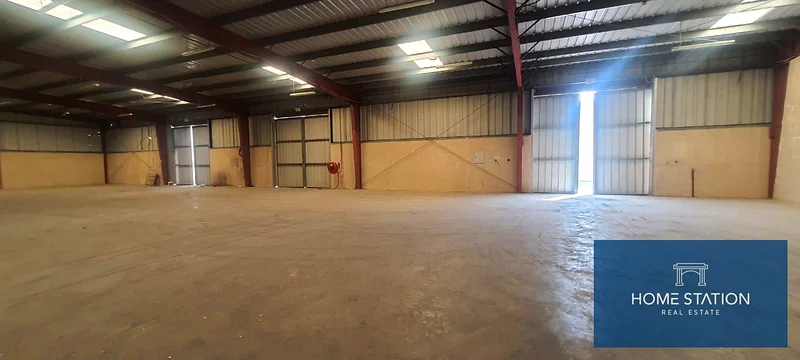 WAREHOUSE AVILABLE IN UNIQUE LOCATION AL QUOZ 464065704769537111