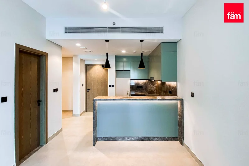 STUDY ROOM | BRAND NEW | HIGH FLOOR64051896037761112