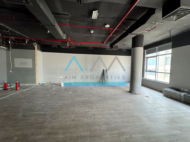 Bright 1080 SQFT Ready To Move Office With Multiple Payment Options64063355103233112