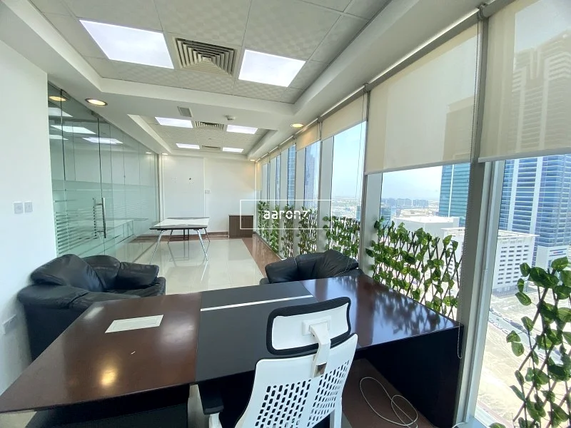 Near to Metro | Fully Fitted | Vacant Unit64070073745283113