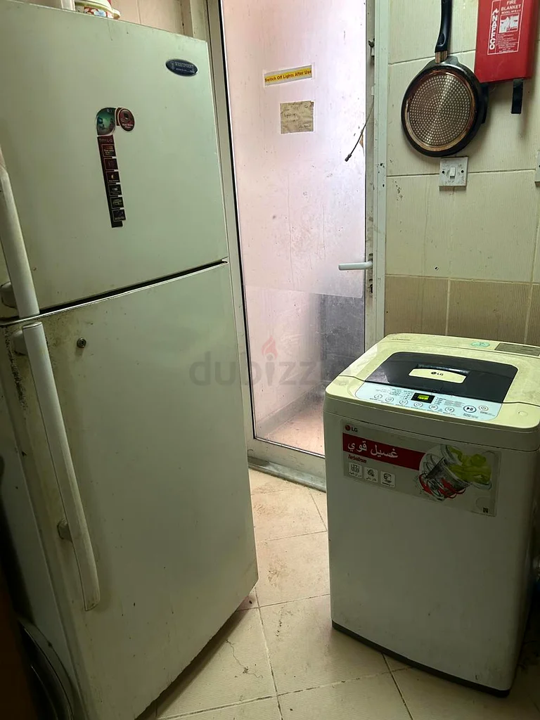 مساحة سرير للإقامة لخريج من كيرالا/تايميل64054394788354112