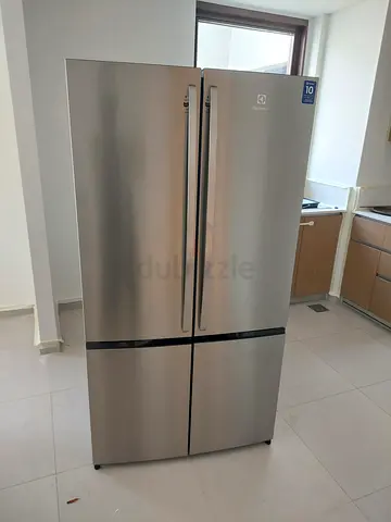 Electrolx 4 Door French Refrigerator Like New