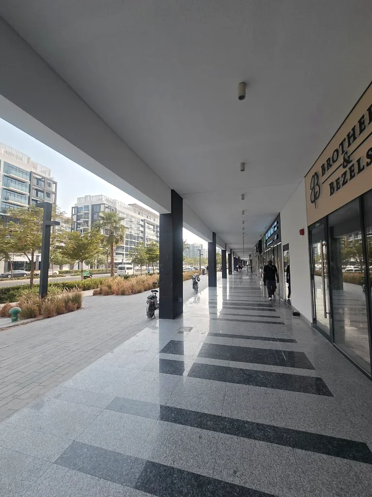 Main Boulevard Facing | Vacant | Unfurnished64065483507971111