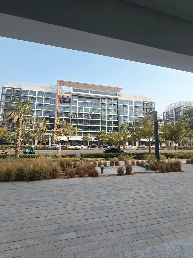 Main Boulevard Facing | Vacant | Unfurnished64065483507971110