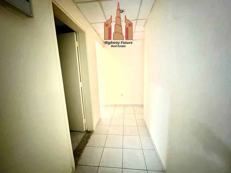 شقة واسعة مكونة من غرفتين نوم مع شرفة 4 شيكات64053093065345111