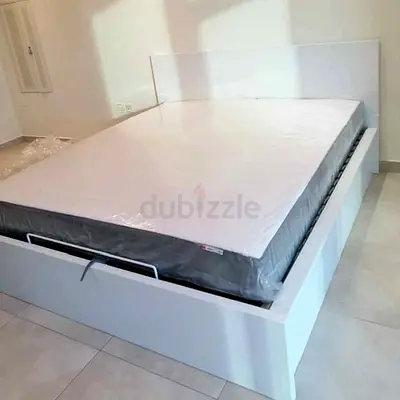 ‎Ikea hydraulic queen size bed frame with storage inside full bed