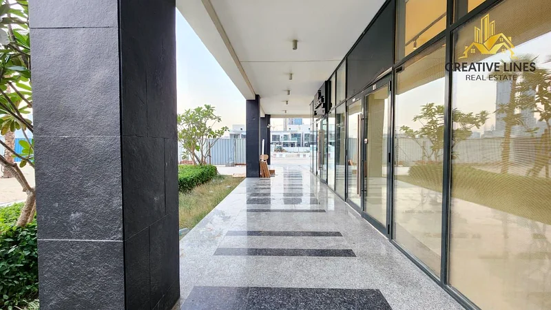 Shell and core prime location boulevard facing retail place available64064701522177114