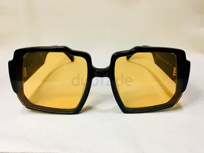 Step Into the Spotlight with these one-of-a-kind sunglasses from @ForArtSake ️