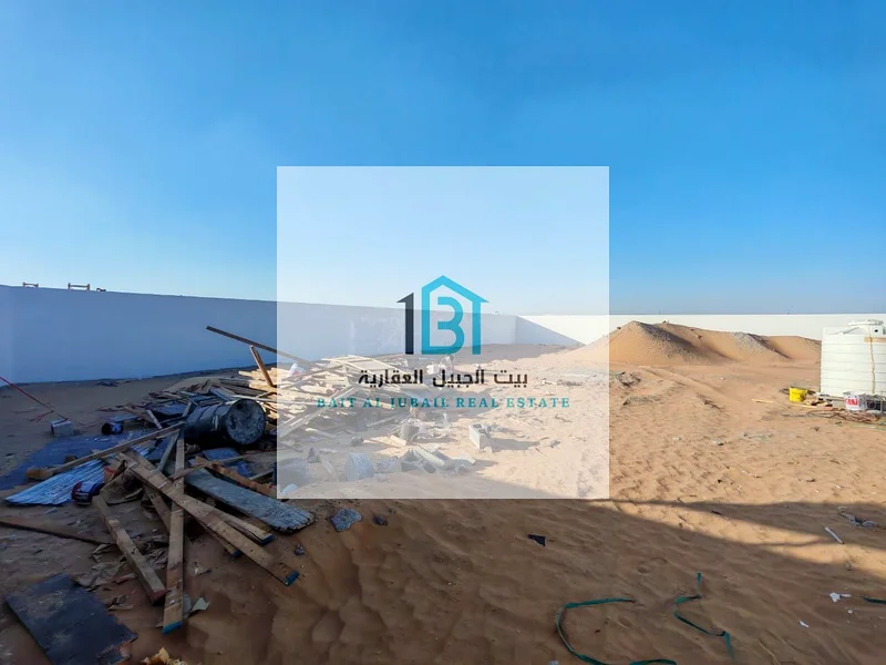 🏭 For Rent – Yard in Sharjah (Al Saja’a Industrial Area)  📐 Plot Size: 10,000 sq. ft.64058676966529113
