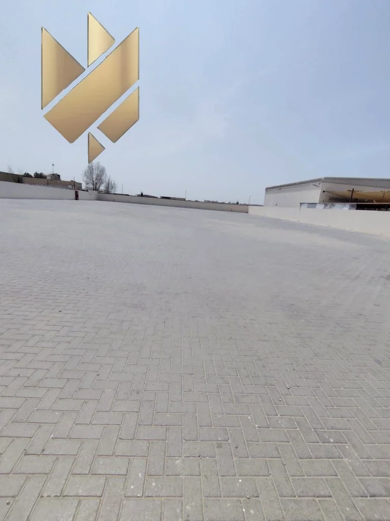 📢 Excellent Opportunity for Rent – 🧱 Walled Land in Al Saja’a Industrial Area, Sharjah  For those looking to lease a prime location for 🔧 commercia64057911895938114