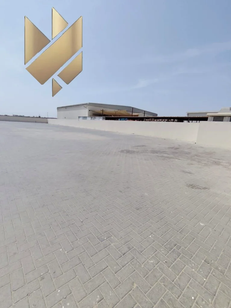 📢 Excellent Opportunity for Rent – 🧱 Walled Land in Al Saja’a Industrial Area, Sharjah  For those looking to lease a prime location for 🔧 commercia64057911895938112