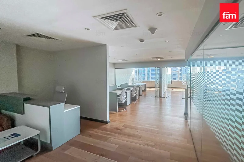BRAND NEW FITOUT | FURNISHED | VACANT | Renovated64071282318082111