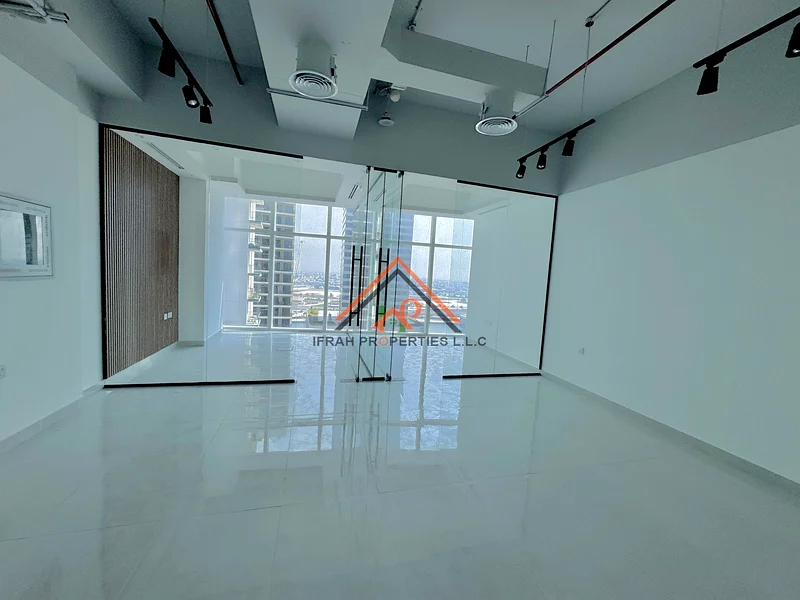 LAVISH PARTITION | STUNNING VIEWS | NEAR METRO64070514597890112