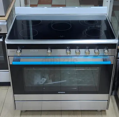 Siemens iq700 series full electric cooker dual fan excellent condition like new
