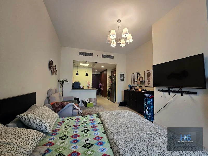 استوديو غير مفروش | جاهز للانتقال فورًا | موقع متميز64208946572675112