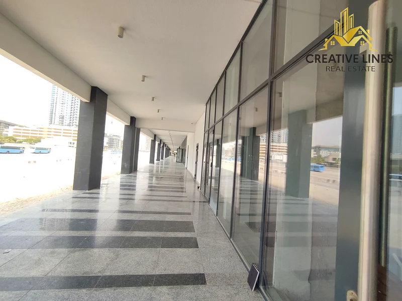 محل متاح للإيجار في مجتمع عزيزي ريفييرا، مساحة تجارية تجارية64051144459905114