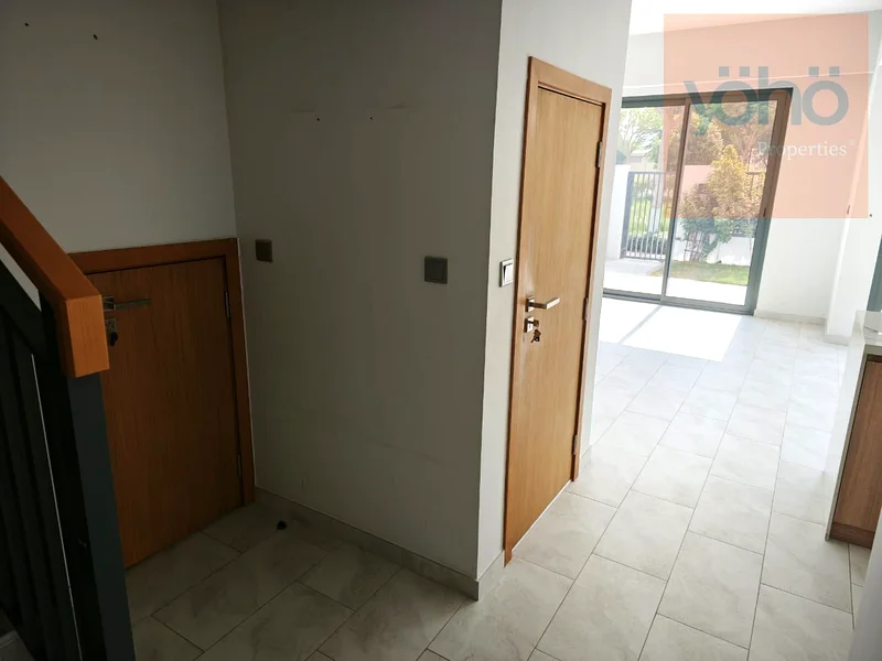 Single Row | Corner Unit | Upgraded | Close to Pool64052442350595114