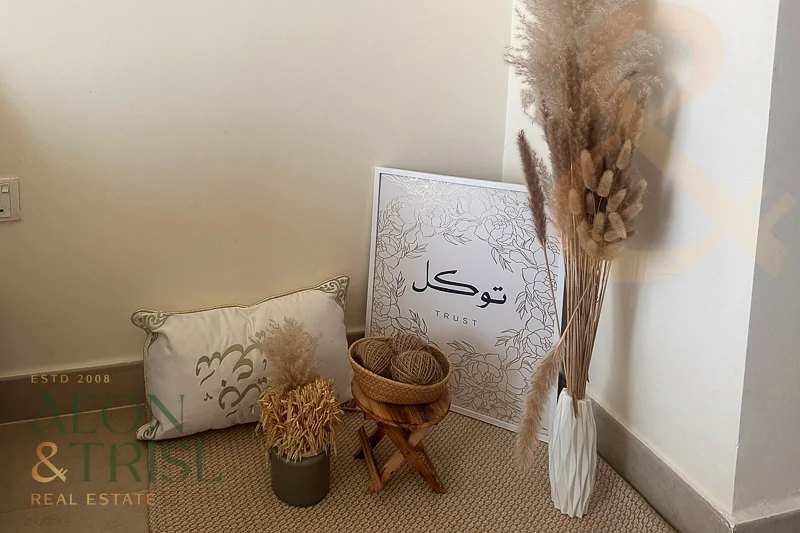 Luxurious Studio | Prime Location | Furnished64160636166019111