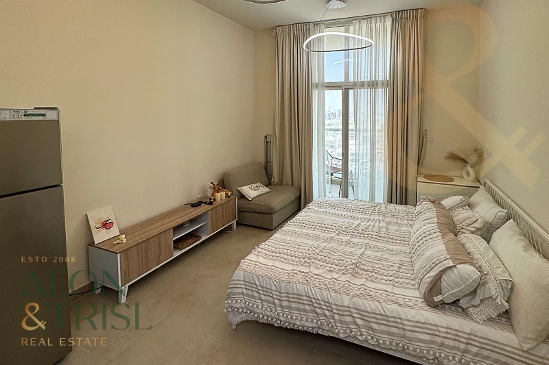 Luxurious Studio | Prime Location | Furnished64160636166019113