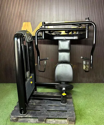 Technogym Selection Incline Chest Press