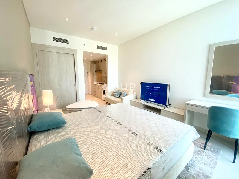 Direct Beach Access | Luxury Furnished | Exclusive64142267708929112