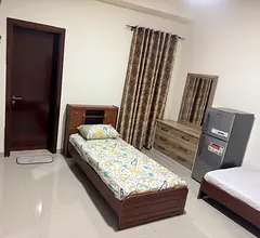 Nasser Towers, New 3 BHK Flat Fully Furnished Executive Master Room For Only 3 Persons..