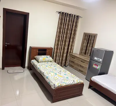 Nasser Towers, New 3 BHK Flat Fully Furnished Executive Master Room For Only 3 Persons..