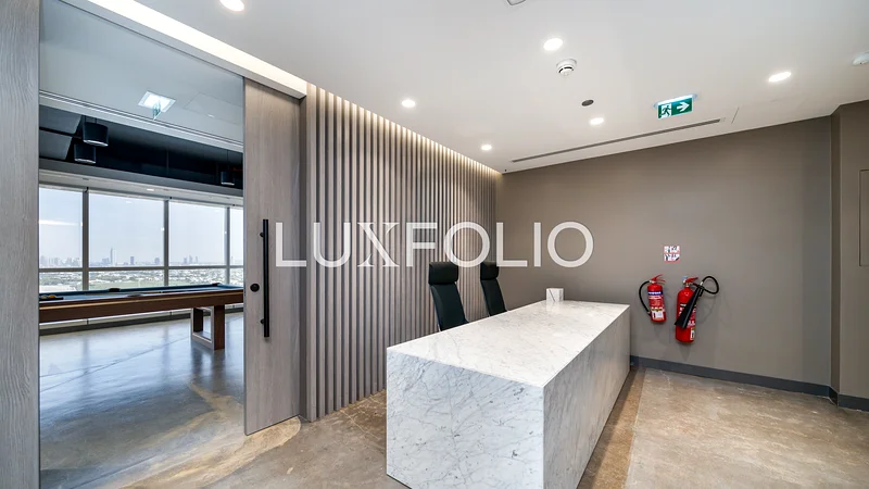 Available Now | Executive Office | Grade A64070892206082114