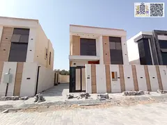 Freehold villa / prime location next to the citizens area / no annual service fees