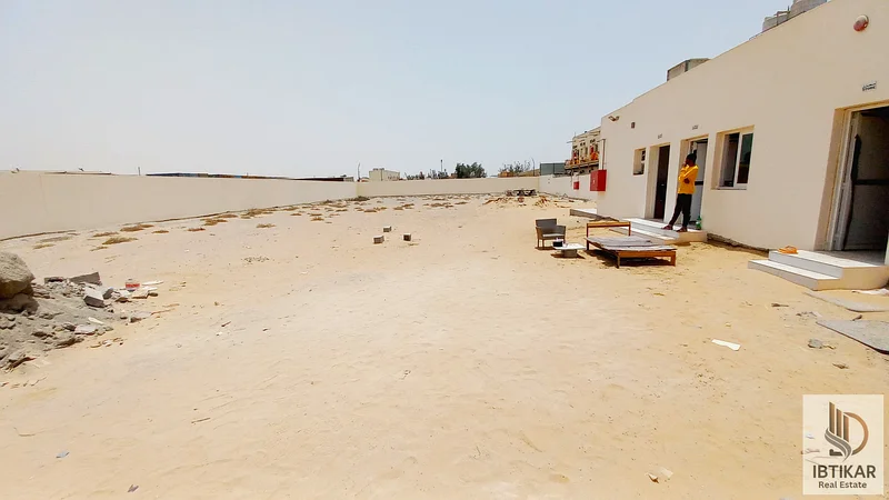 متوفر للإيجار فقط بسعر 80 ألف درهم، ساحة مفتوحة جديدة كلياً بمساحة 10,000 قدم مربع في السجعاء، الشارقة64058676910594111