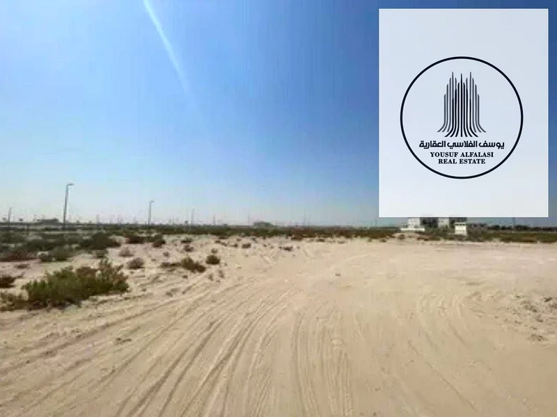 Land for rent in Ajman, Al Jurf Industrial 3, on a main street, area 6400 feet, price 89600 dirhams, suitable for warehouses and long-term contract64074673685121113