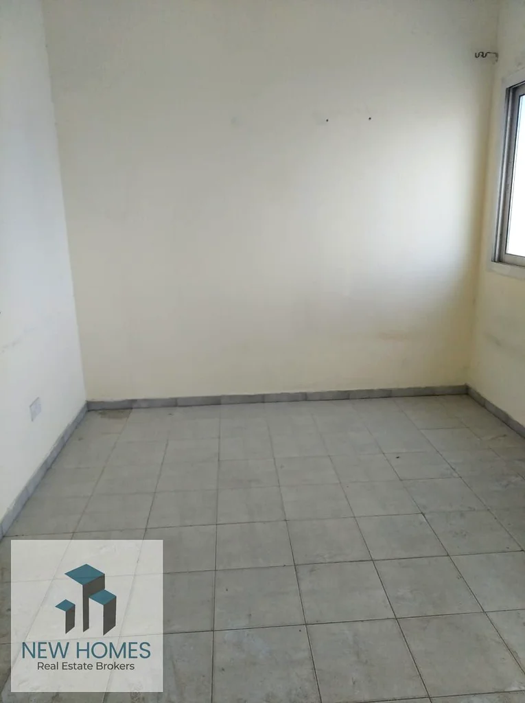 Commercial Land with Office Attach Washroom and Pantry Best For Contracting Companies or use any Commercial or Storage use64063910899457113