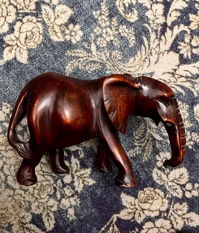 Solid Rosewood Elephant carved decor beautiful wooden lacoste fossil tommy hilfiger dior tom ford lv