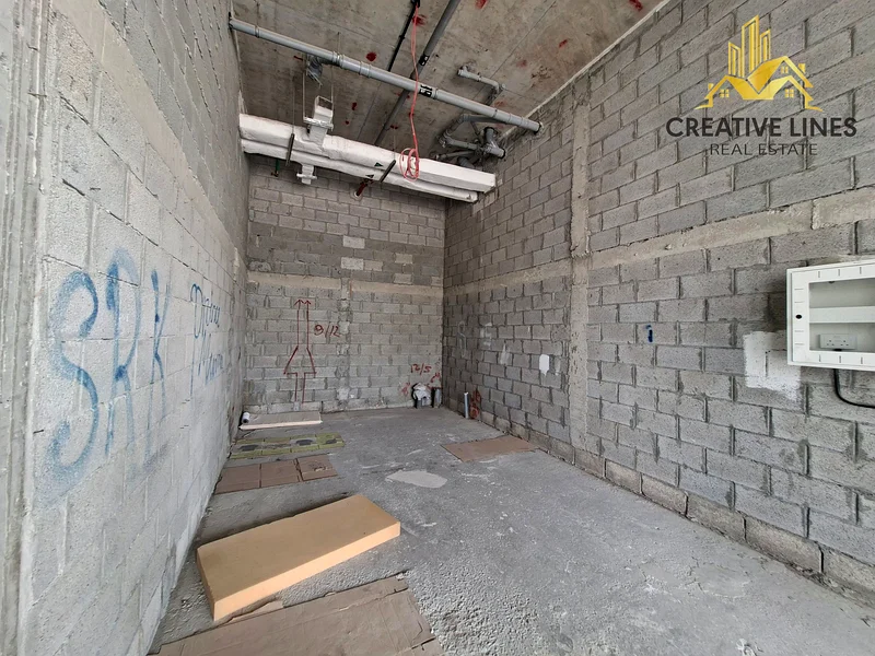 Chiller Free || prime Location || Shell and Core64064810087555111