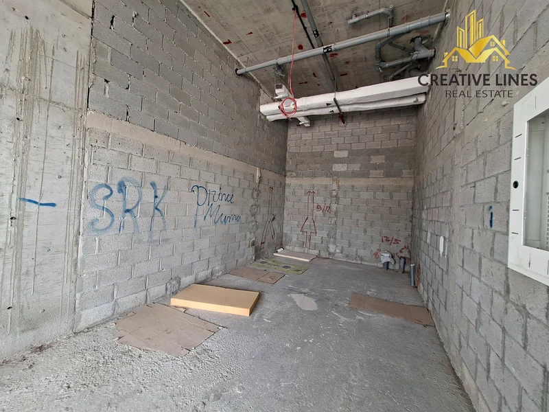 Chiller Free || prime Location || Shell and Core64064810087555112