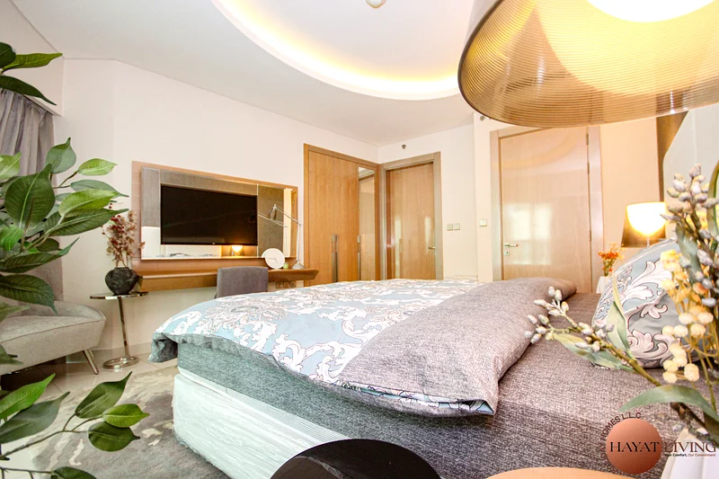 Stay in Style at Paramount Towers | Spacious 1BR | High Floor | Luxury Furniture | Branded Amenties64050466551809114