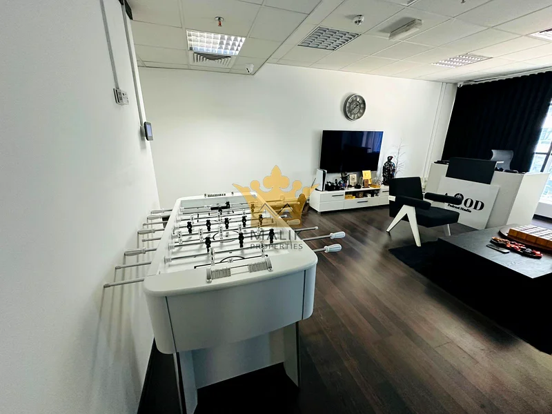 Fitted office | Ready To Move | Close To Metro64064358023427112