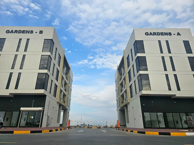 SHOP AVAILABLE FOR RENT | direct from owner (shop12 Gardens B)64059803309825111