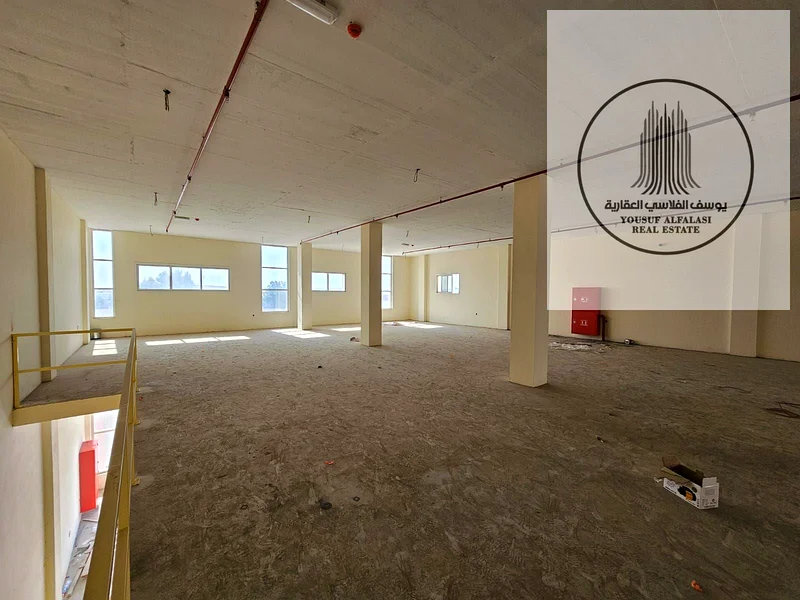 For rent in Umm Al Quwain: Warehouse 11,450 sq ft 40 sq m Price: AED 515 Delivery: First of November After the tenant's lease expires64061163245057113