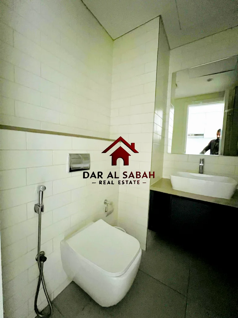 Luxurious studio || Well Maintained || Easy Payment plane || On Road Building64189311846402112