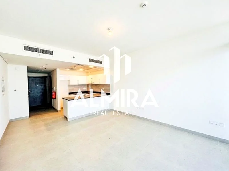 Good Condition | Studio w/ Balcony | Vacant Soon64051029183618112