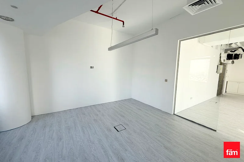 Partitioned Office | Ready to Move In | Lake View64072451314561114