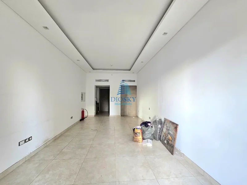 مساحة واسعة | موقع متميز | عرض على مدار الساعة64176322012802110