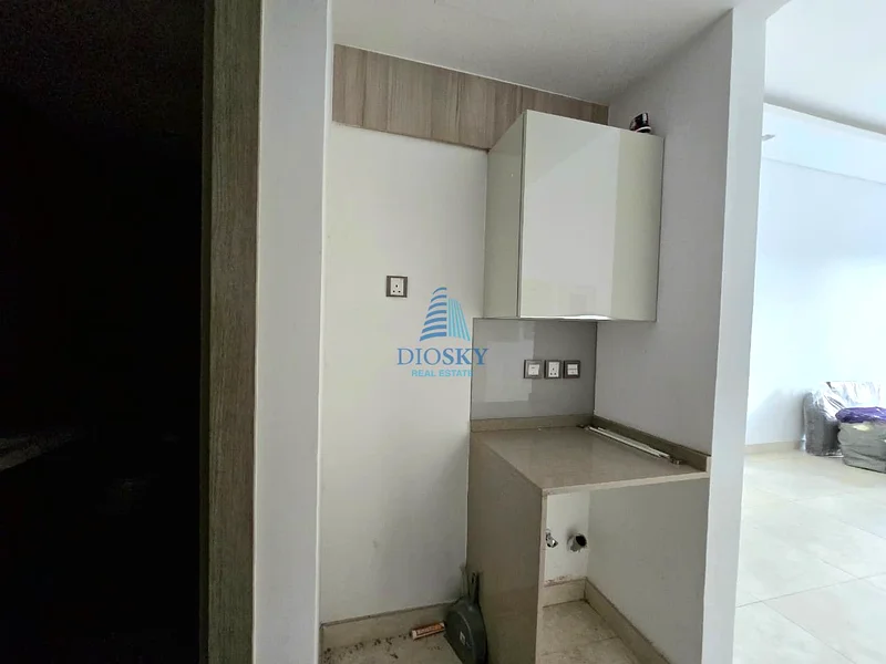 مساحة واسعة | موقع متميز | عرض على مدار الساعة64176322012802114