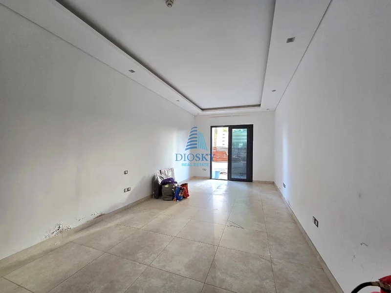 مساحة واسعة | موقع متميز | عرض على مدار الساعة64176322012802111