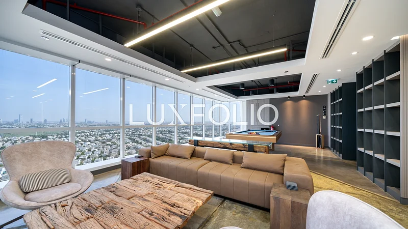 Available Now | Executive Office | Grade A64070892206082112