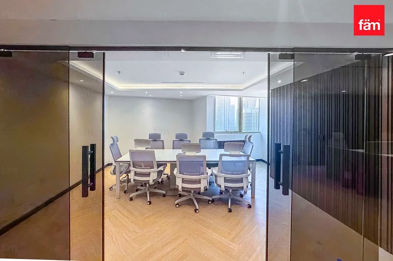 FULLY RENOVATED | BRAND NEW FITOUT | FURNISHED64071404796035112